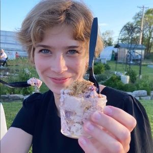 Meet your Posher, Ellie